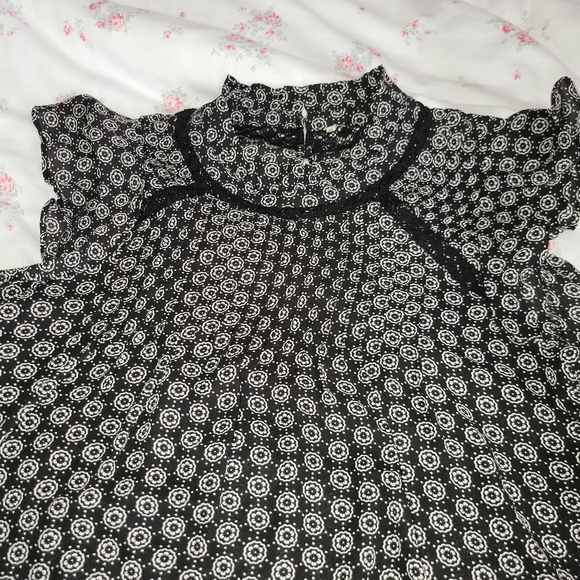 Women's Top and Shorts Outfit Size 2 Apt 9 - Picture 4 of 7